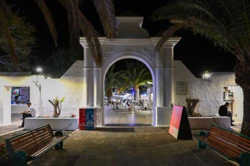 #18#noir et blanc dos à dos